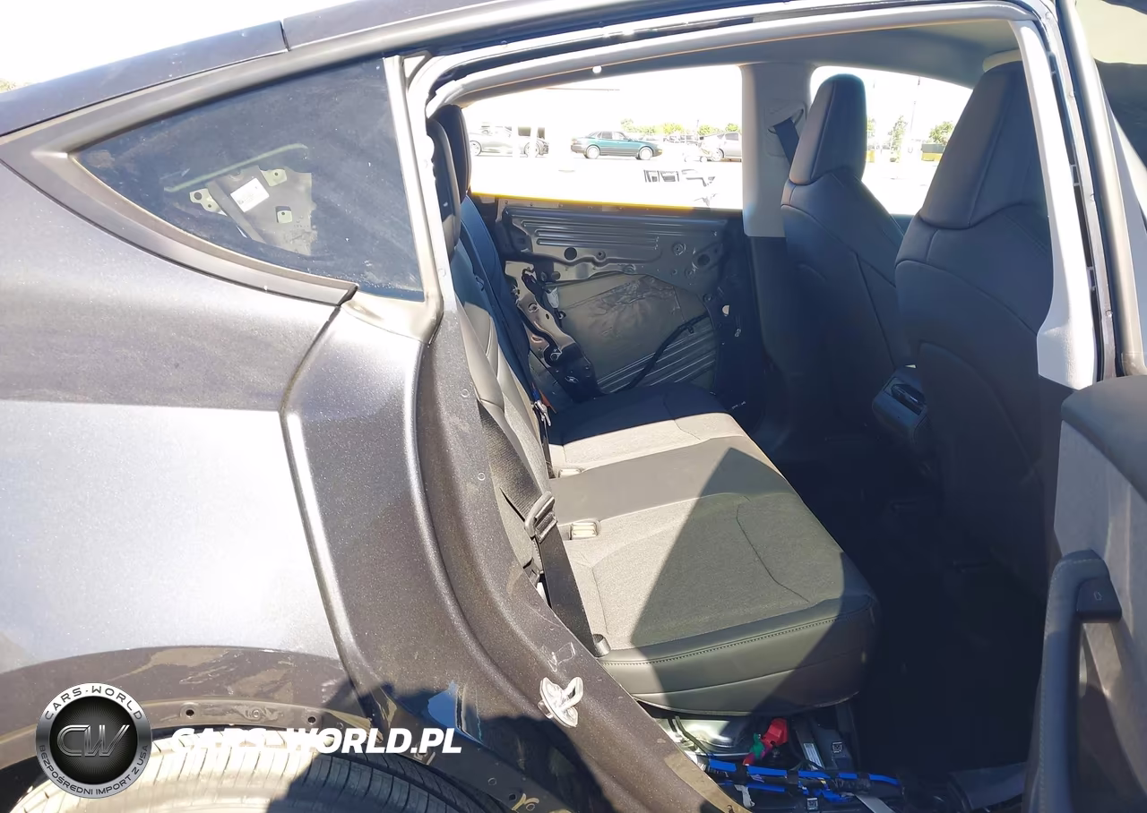 2026 Tesla Model Y Premium Rear-Wheel Drive-Rear-Wheel Drive VIN:7SAYGDED5TA607440 - 8