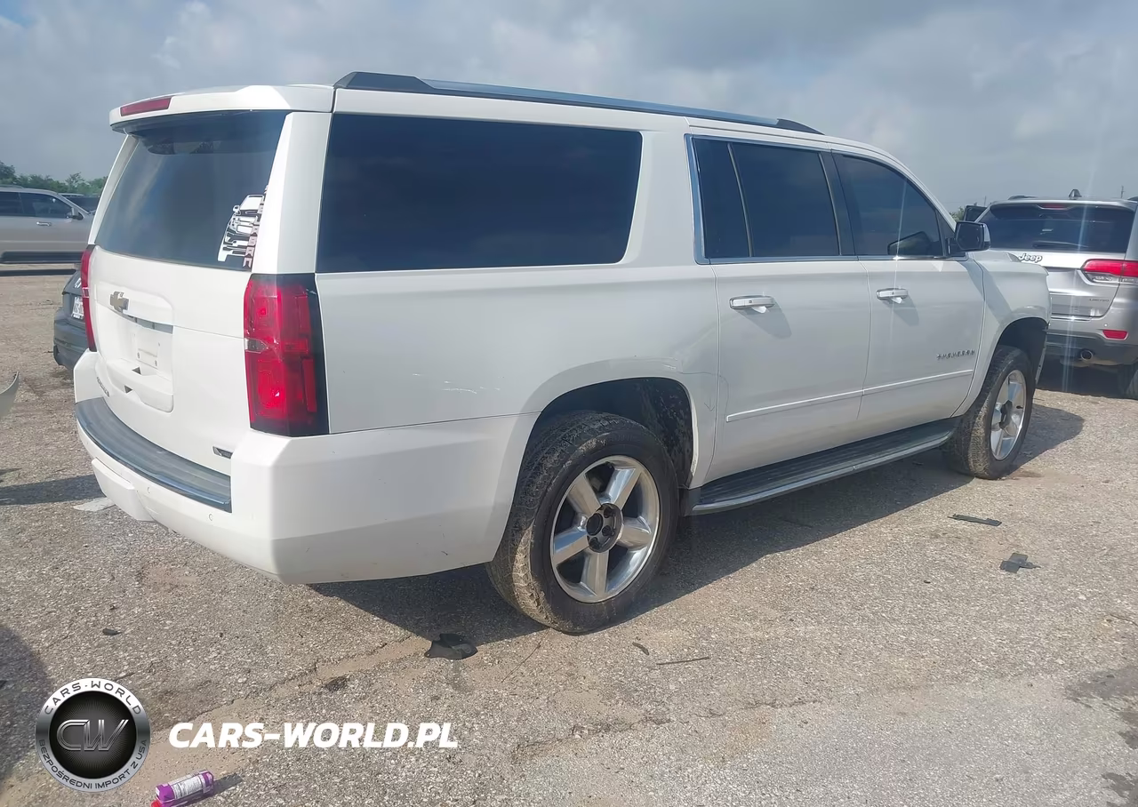 2017 Chevrolet Suburban Premier VIN:1GNSCJKC8HR245527 - 4