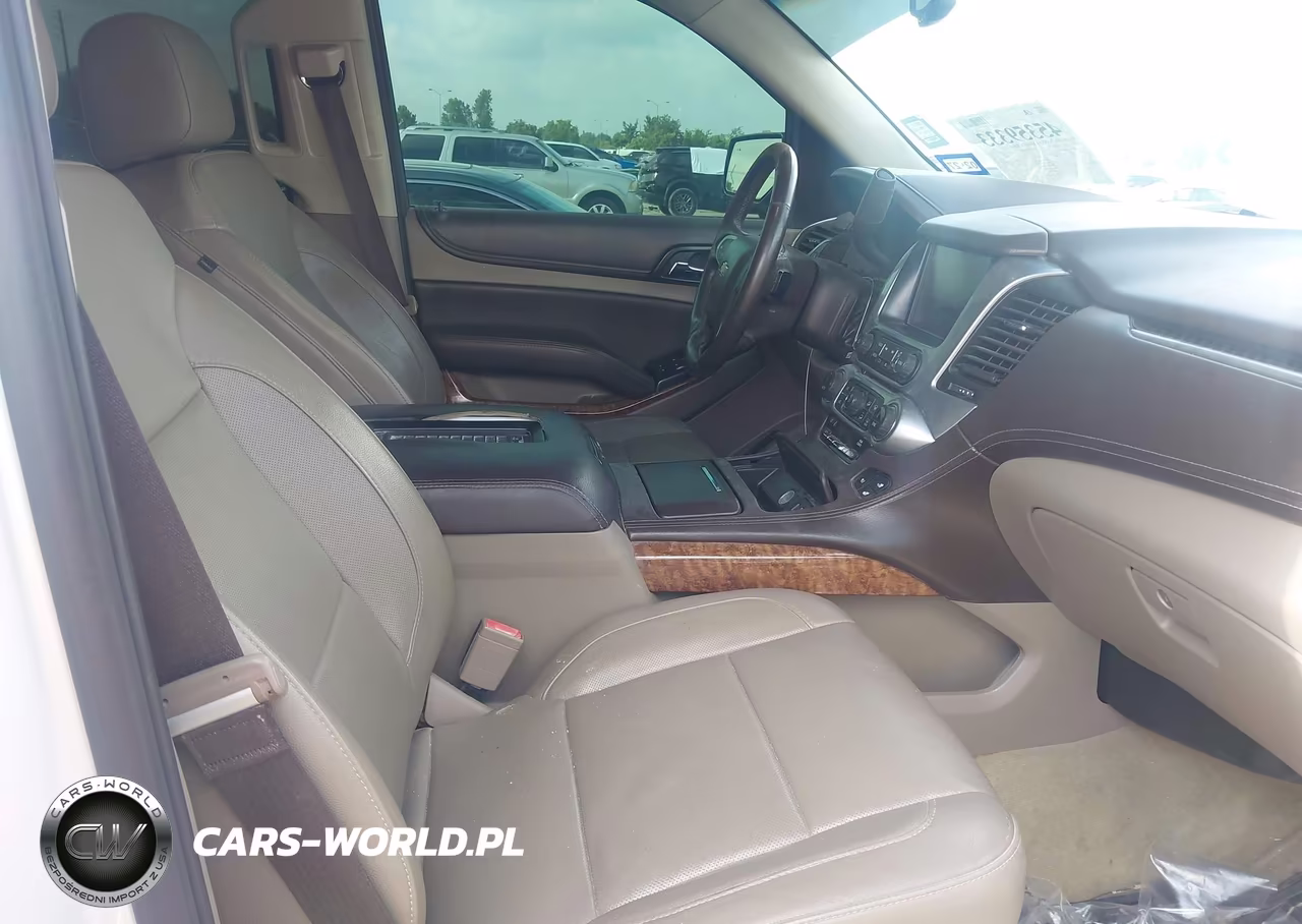 2017 Chevrolet Suburban Premier VIN:1GNSCJKC8HR245527 - 5