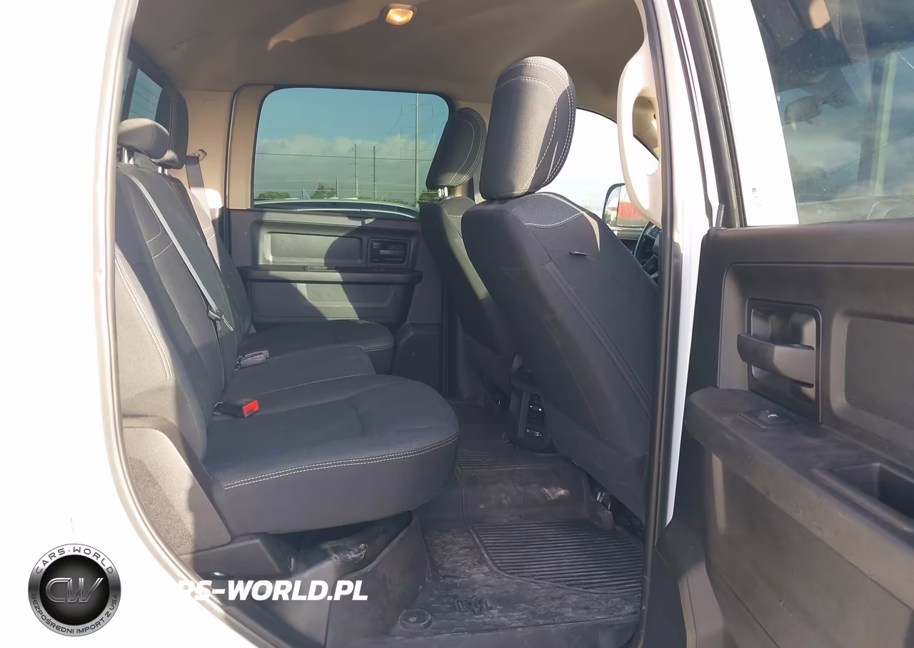 2020 Ram 2500 Tradesman 4X4 6'4 Box VIN:3C6TR5CJ6LG243324 - 8
