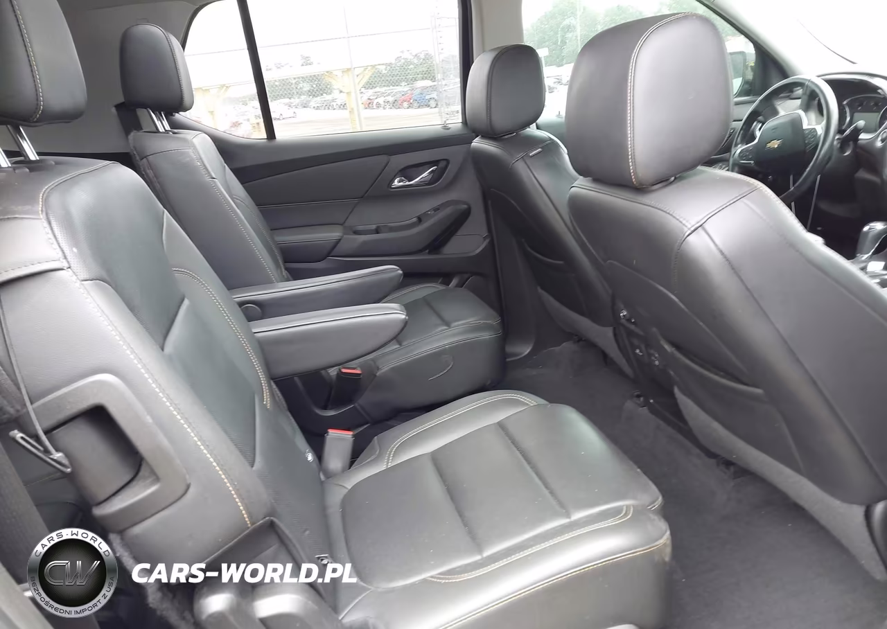 2019 Chevrolet Traverse Premier VIN:1GNERKKW8KJ232990 - 8
