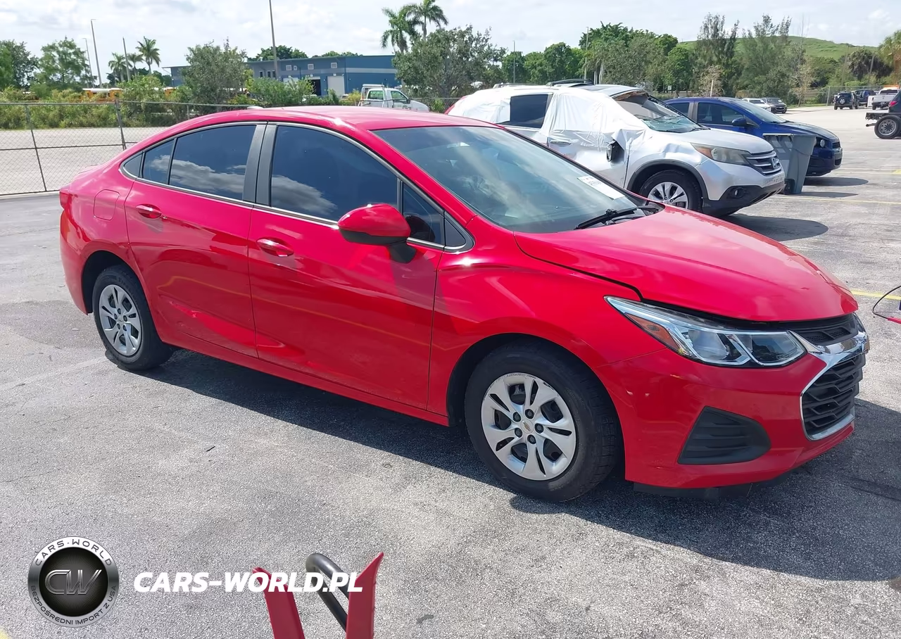 2019 Chevrolet Cruze Ls – zdjęcie 1 z 17