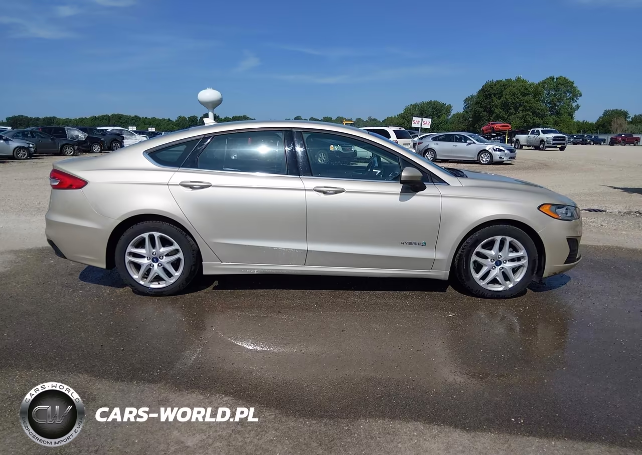 2019 Ford Fusion Hybrid Se VIN:3FA6P0LU5KR274422 - 16