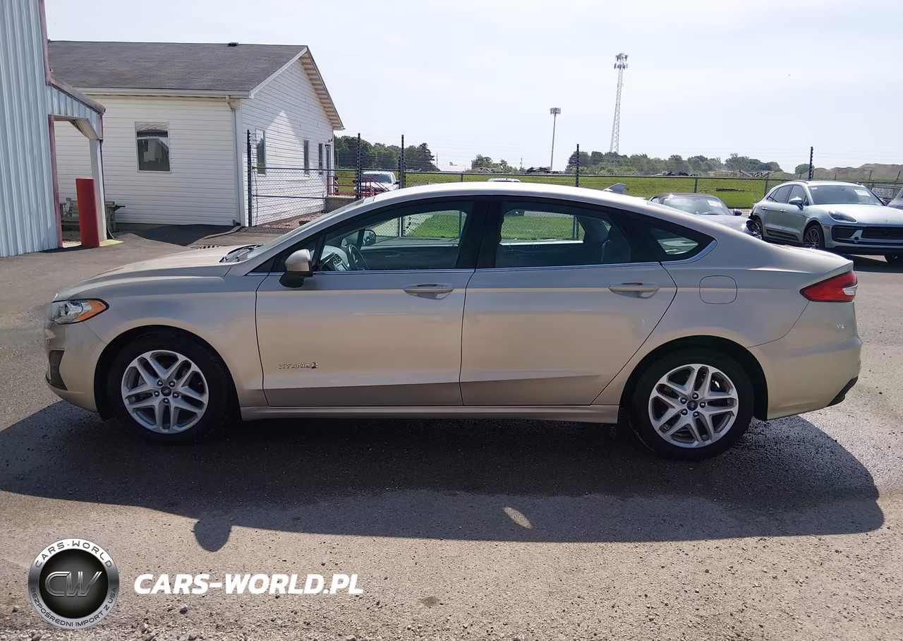2019 Ford Fusion Hybrid Se VIN:3FA6P0LU5KR274422 - 17