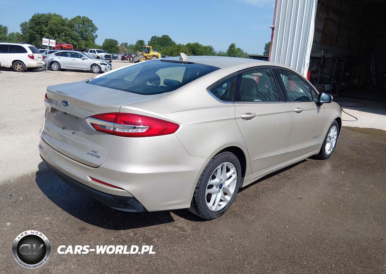 2019 Ford Fusion Hybrid Se VIN:3FA6P0LU5KR274422 - 4