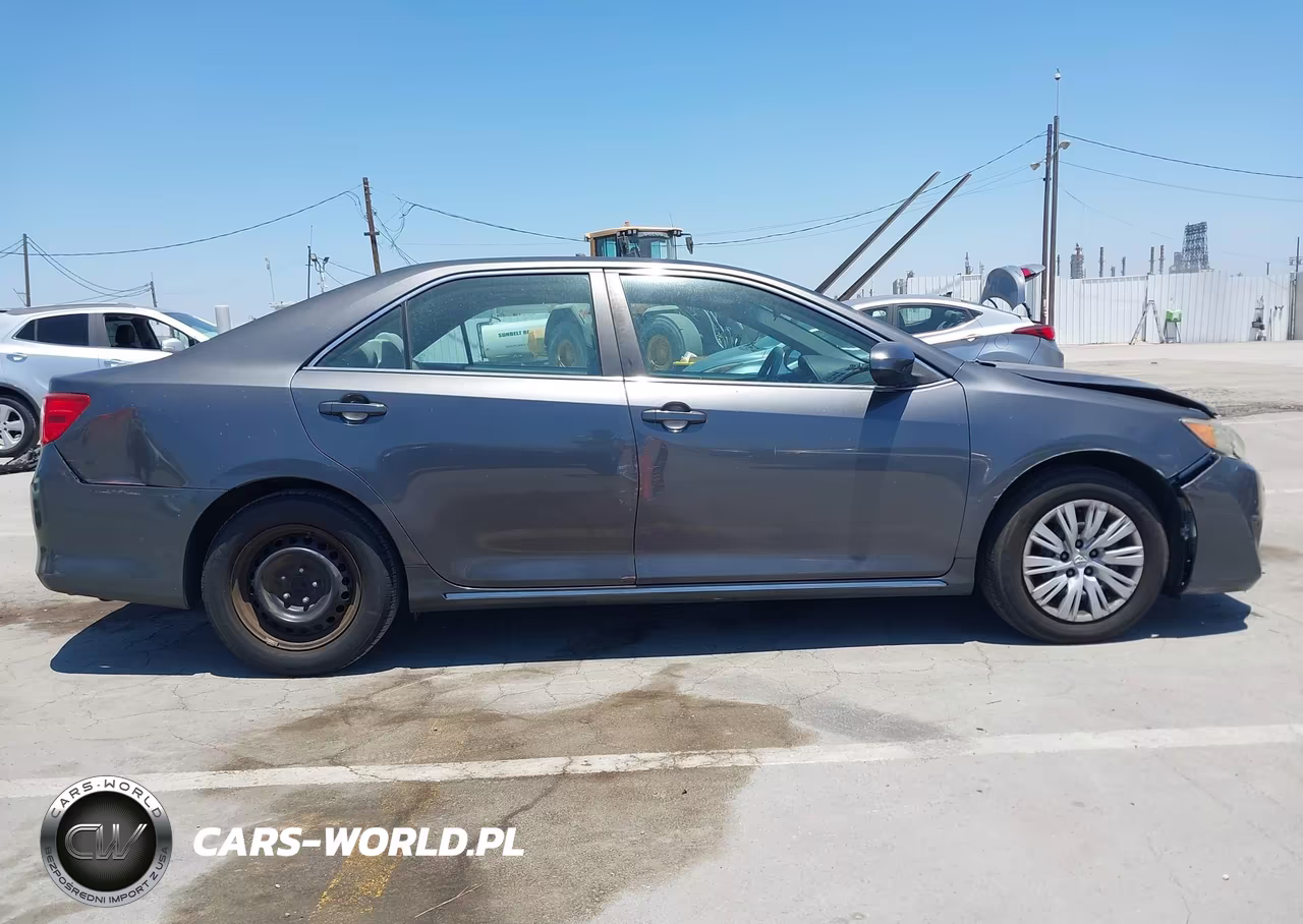 2012 Toyota Camry Le VIN:4T1BF1FK2CU169502 - 13