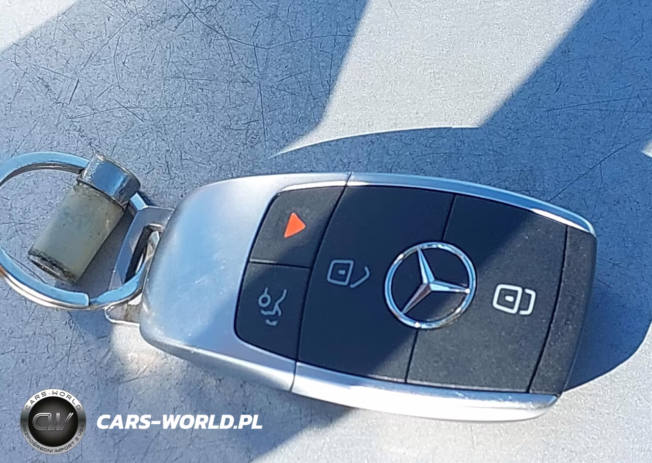 2021 Mercedes-Benz C 300 4Matic VIN:W1KWF8EB3MR652569 - 11