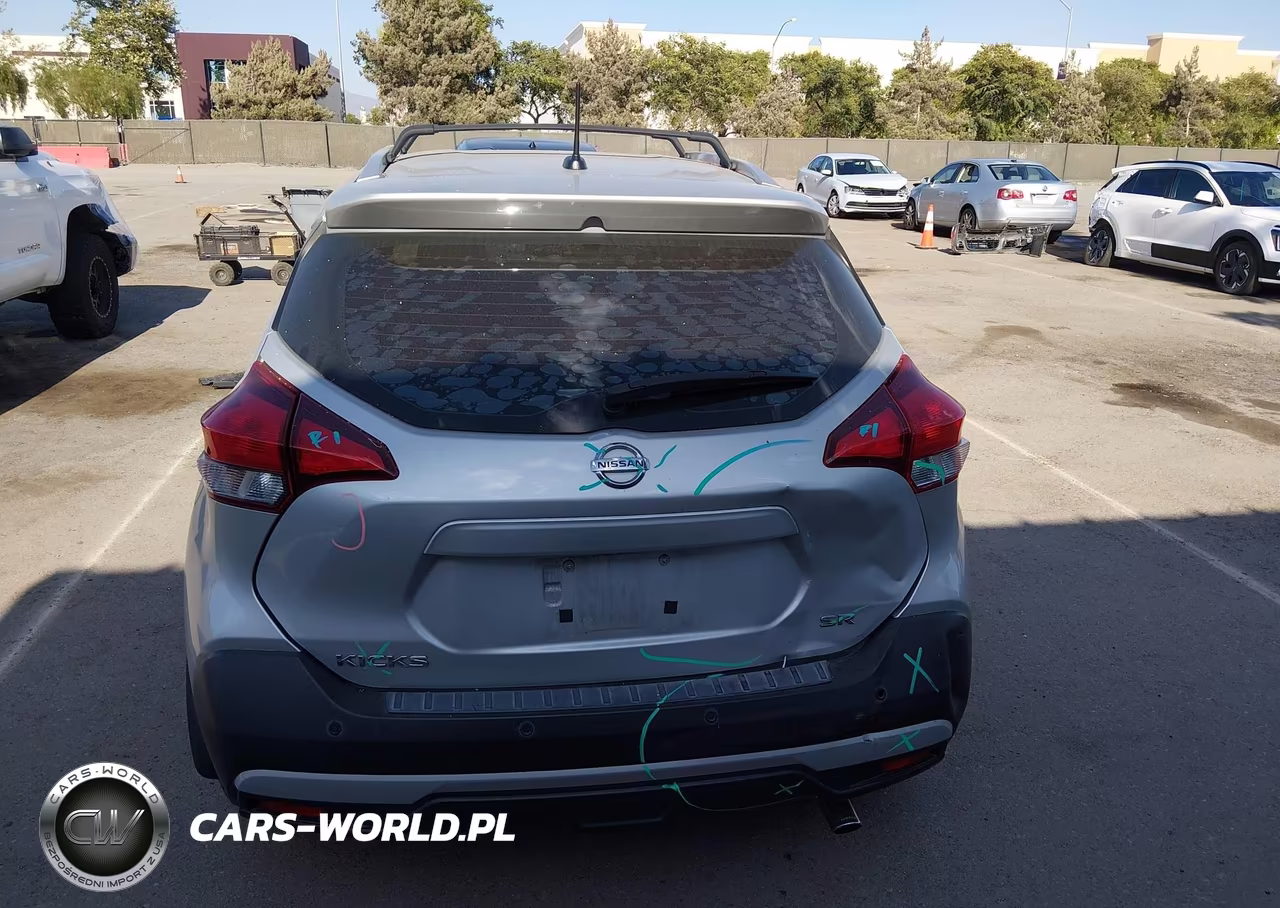 2019 Nissan Kicks Sr VIN:3N1CP5CU9KL477913 - 16