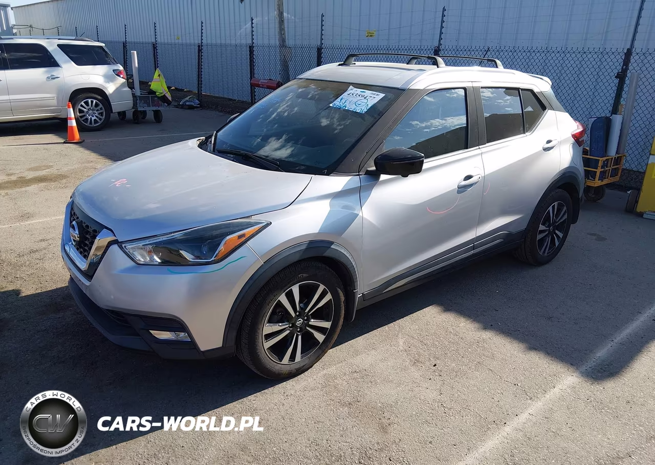 2019 Nissan Kicks Sr VIN:3N1CP5CU9KL477913 - 2