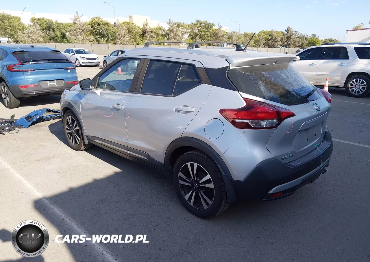 2019 Nissan Kicks Sr VIN:3N1CP5CU9KL477913 - 3