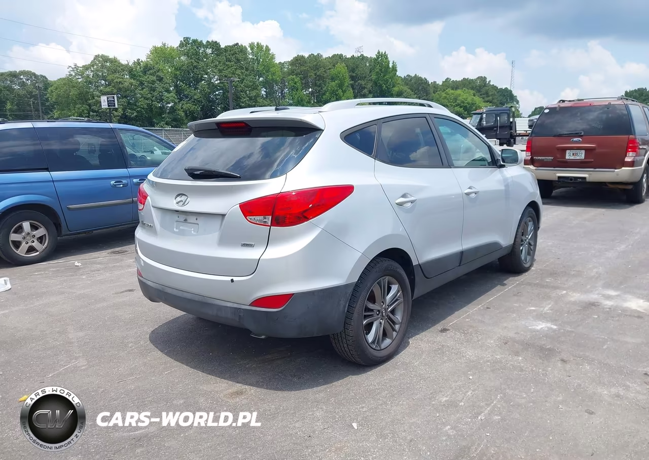 2015 Hyundai Tucson Se VIN:KM8JUCAG3FU052371 - 4