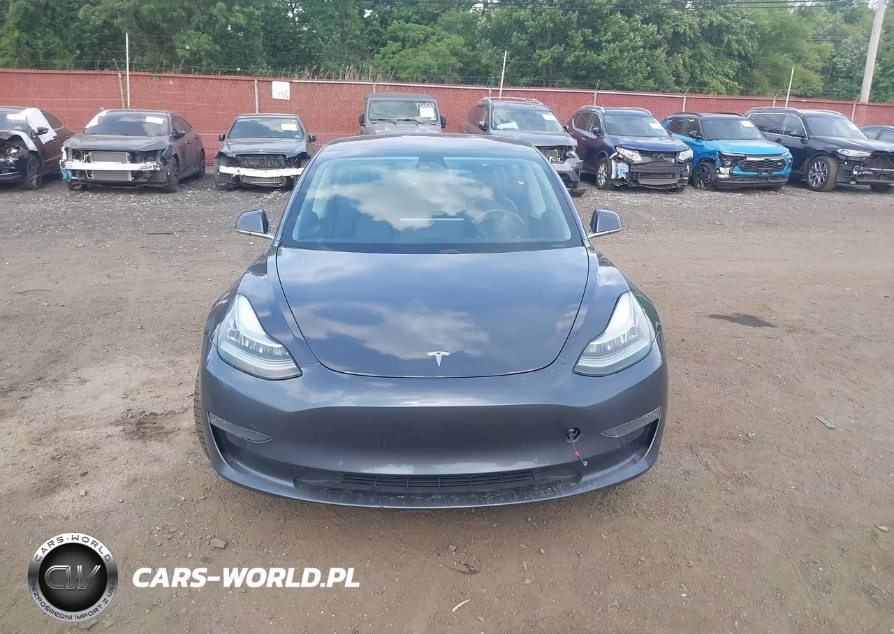 2018 Tesla Model 3 Long Range-Mid Range VIN:5YJ3E1EA7JF025762 - 12