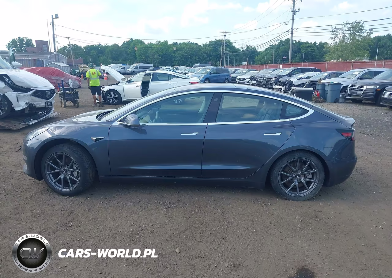 2018 Tesla Model 3 Long Range-Mid Range VIN:5YJ3E1EA7JF025762 - 14