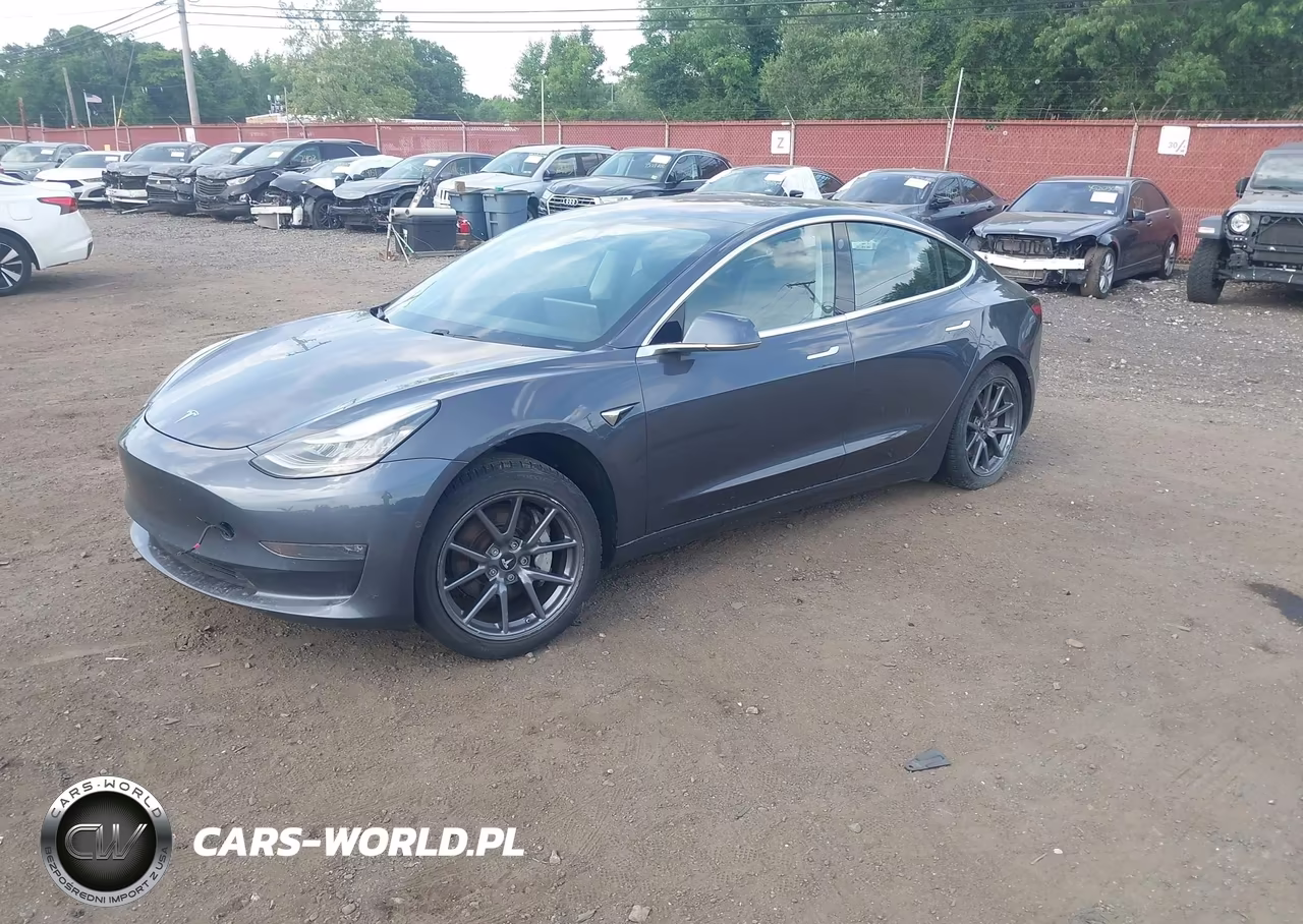 2018 Tesla Model 3 Long Range-Mid Range VIN:5YJ3E1EA7JF025762 - 2