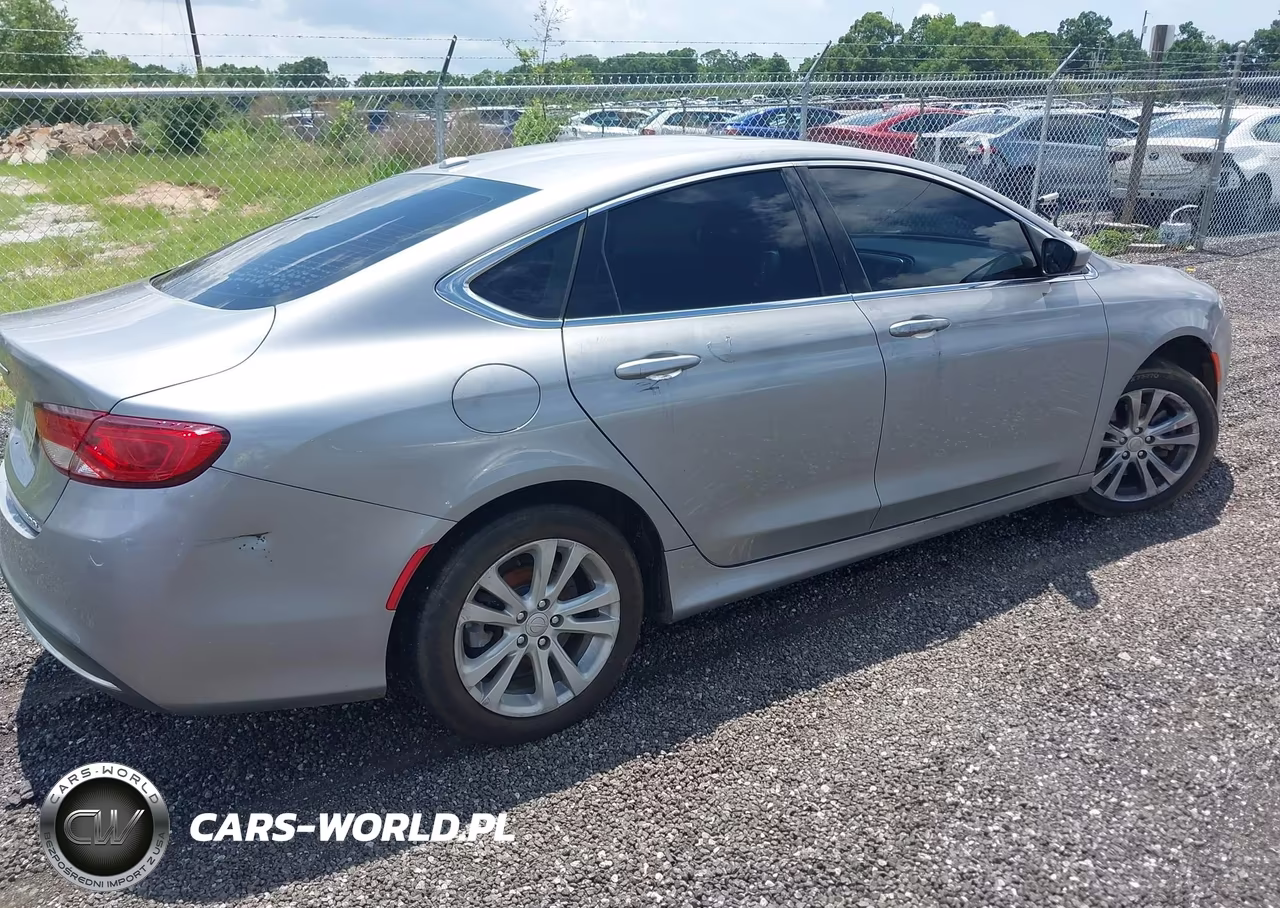 2015 Chrysler 200 Limited VIN:1C3CCCAB9FN559195 - 4