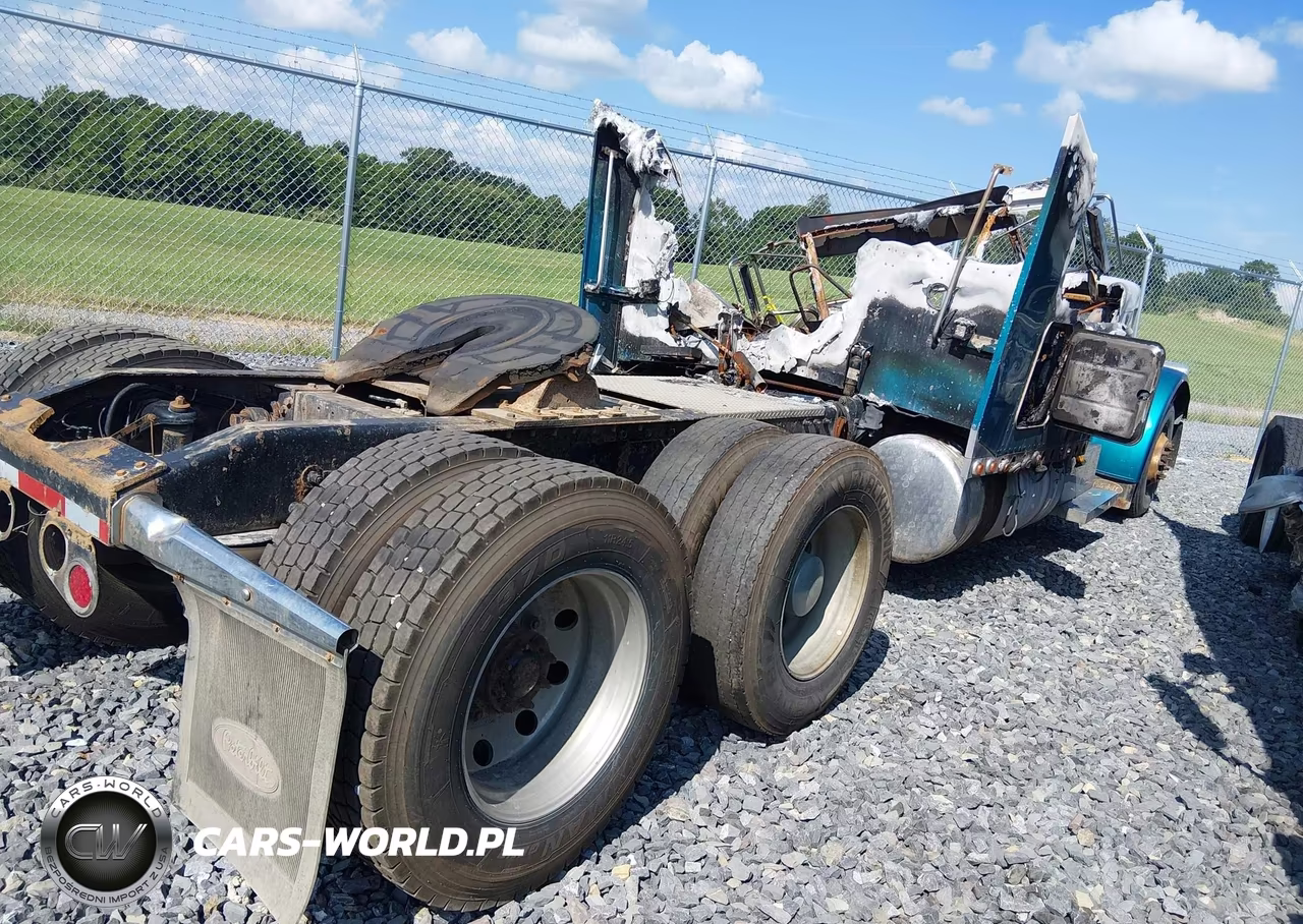 2007 Peterbilt 379 VIN:1XP5DB9X87D673965 - 4