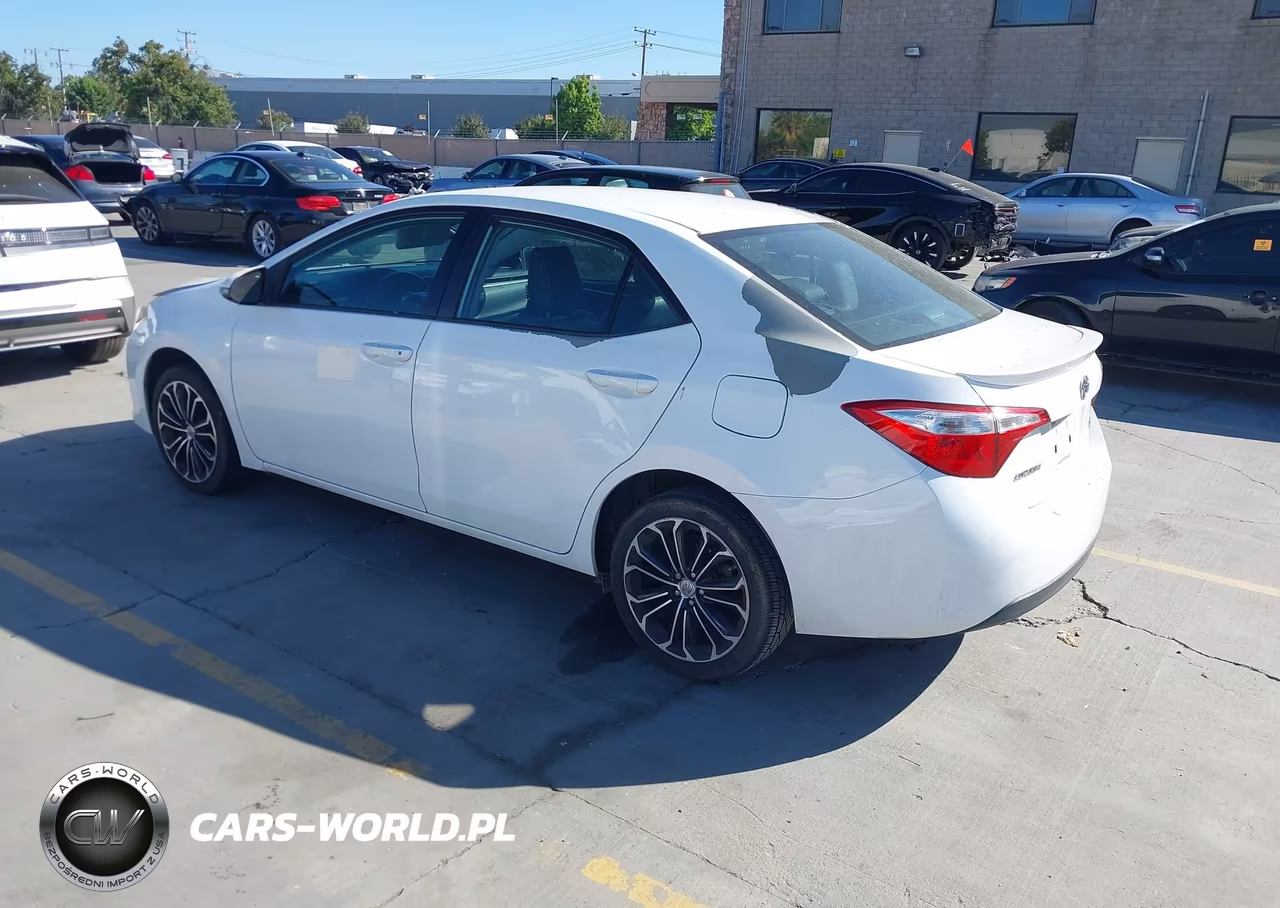 2015 Toyota Corolla S Plus VIN:5YFBURHE4FP267500 - 3