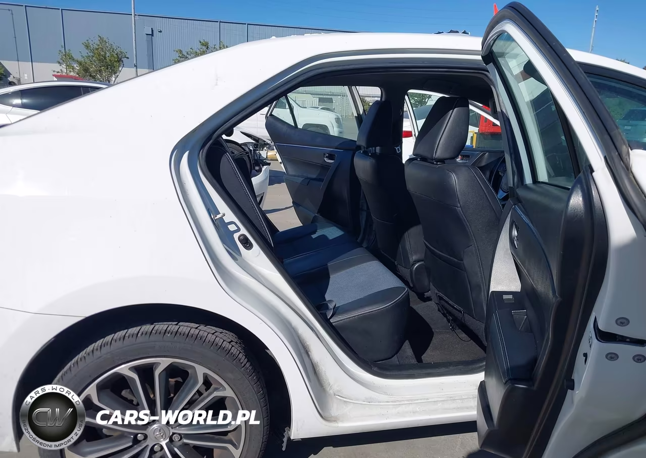 2015 Toyota Corolla S Plus VIN:5YFBURHE4FP267500 - 8