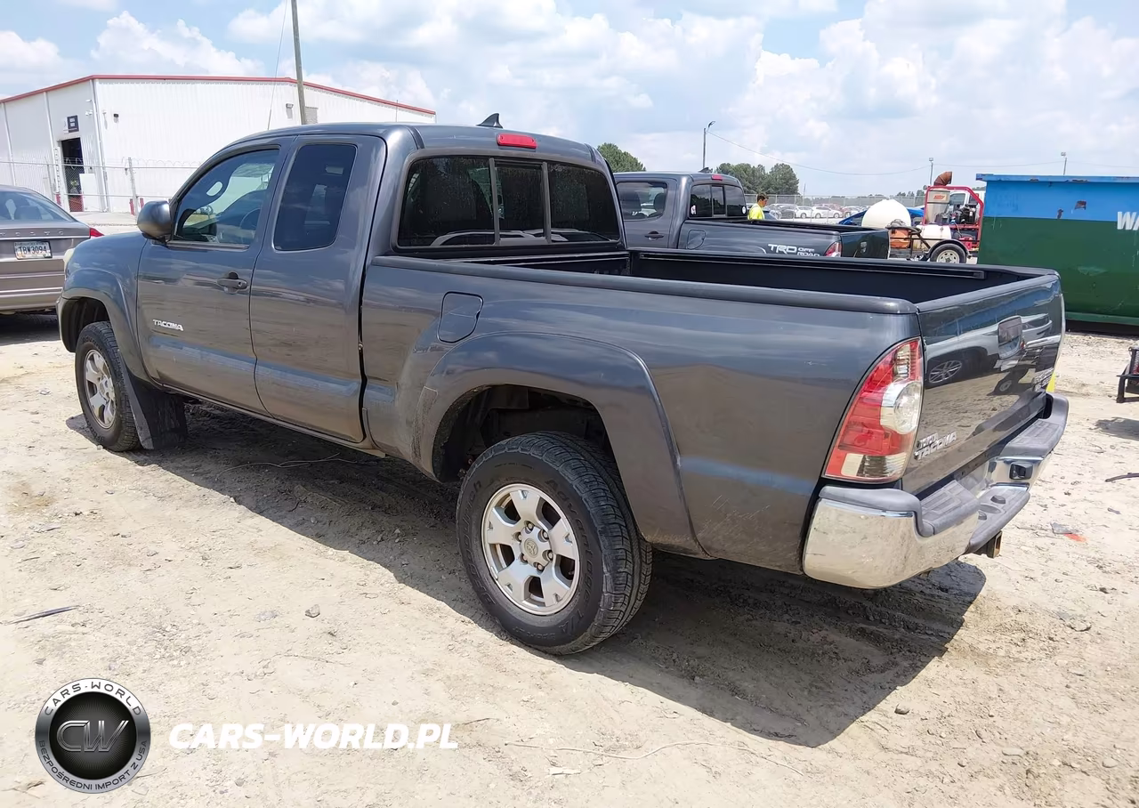 2014 Toyota Tacoma Prerunner V6 VIN:5TFTU4GN5EX057061 - 3