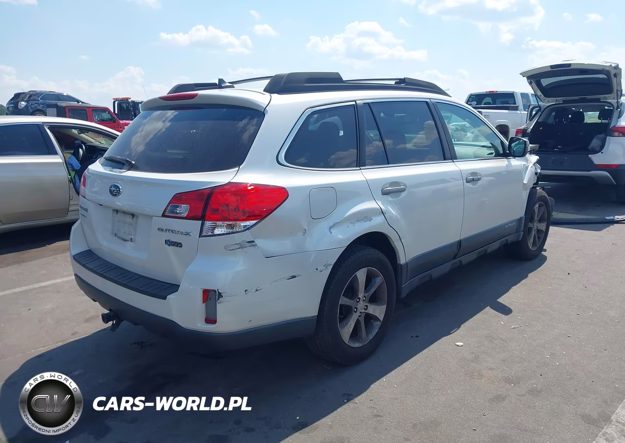 2014 Subaru Outback 2.5I Limited VIN:4S4BRCPCXE3242456 - 4