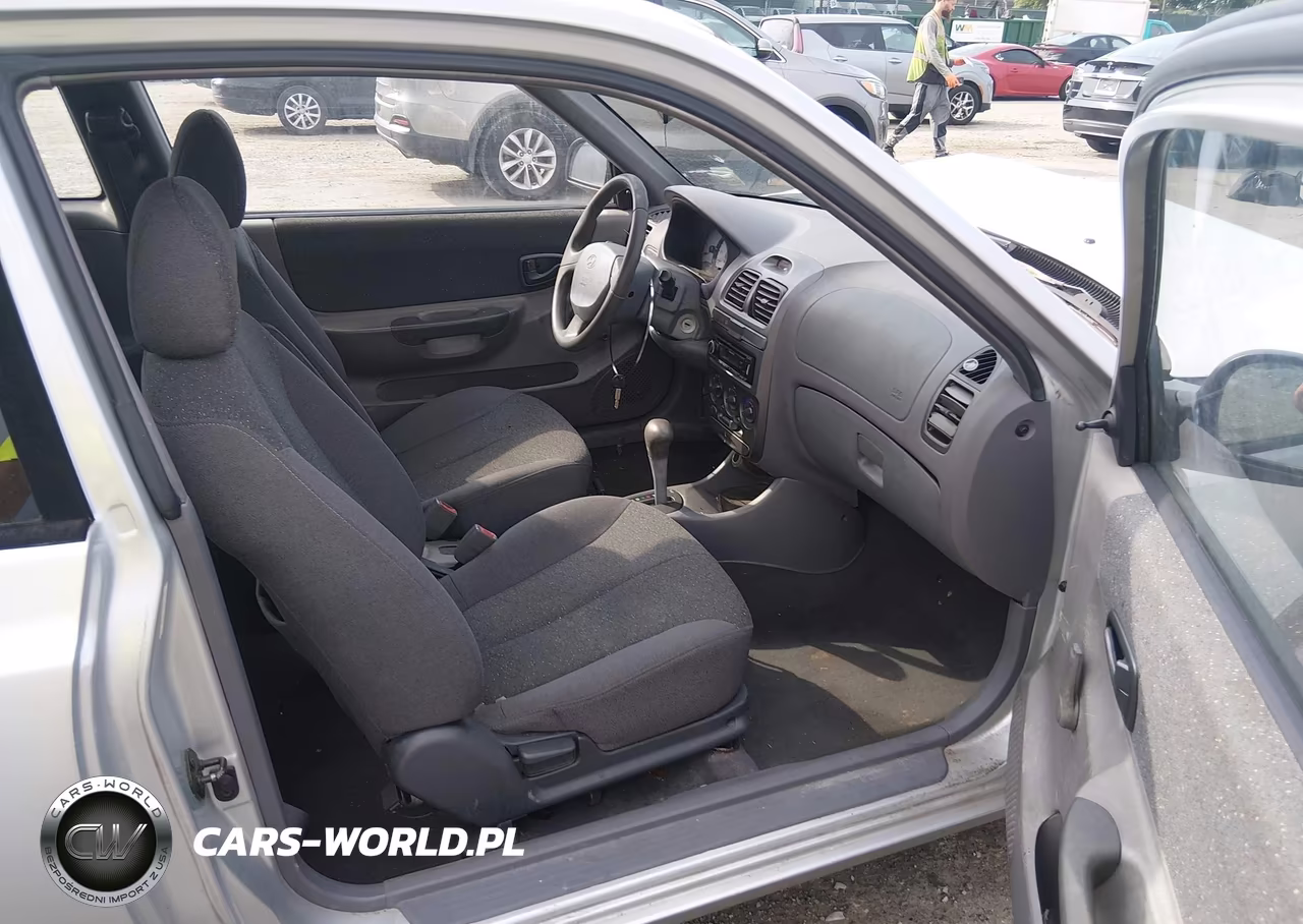 2002 Hyundai Accent Gs VIN:KMHCG35C32U190199 - 5