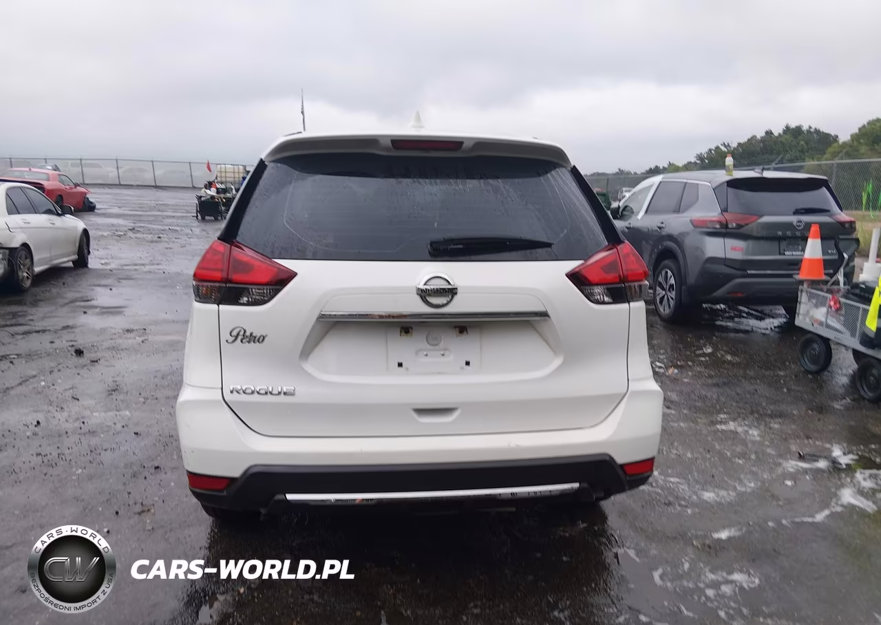 2017 Nissan Rogue S VIN:5N1AT2MT6HC796061 - 17