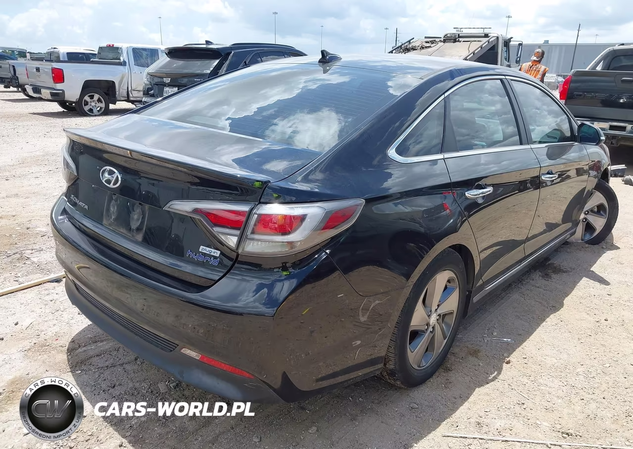 2017 Hyundai Sonata Plug-In Hybrid VIN:KMHE14L28HA060004 - 4