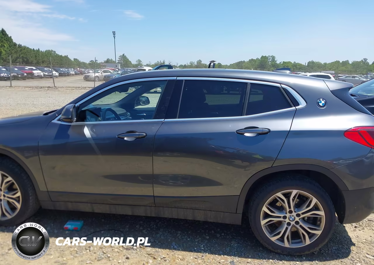 2018 BMW X2 xDrive28I VIN:WBXYJ5C38JEF70955 - 14