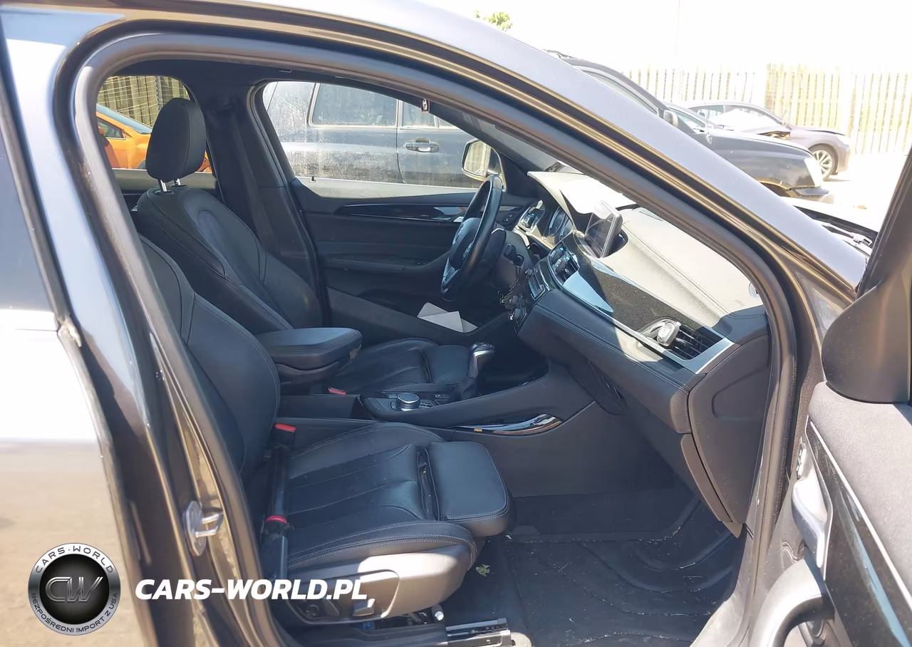 2018 BMW X2 xDrive28I VIN:WBXYJ5C38JEF70955 - 5
