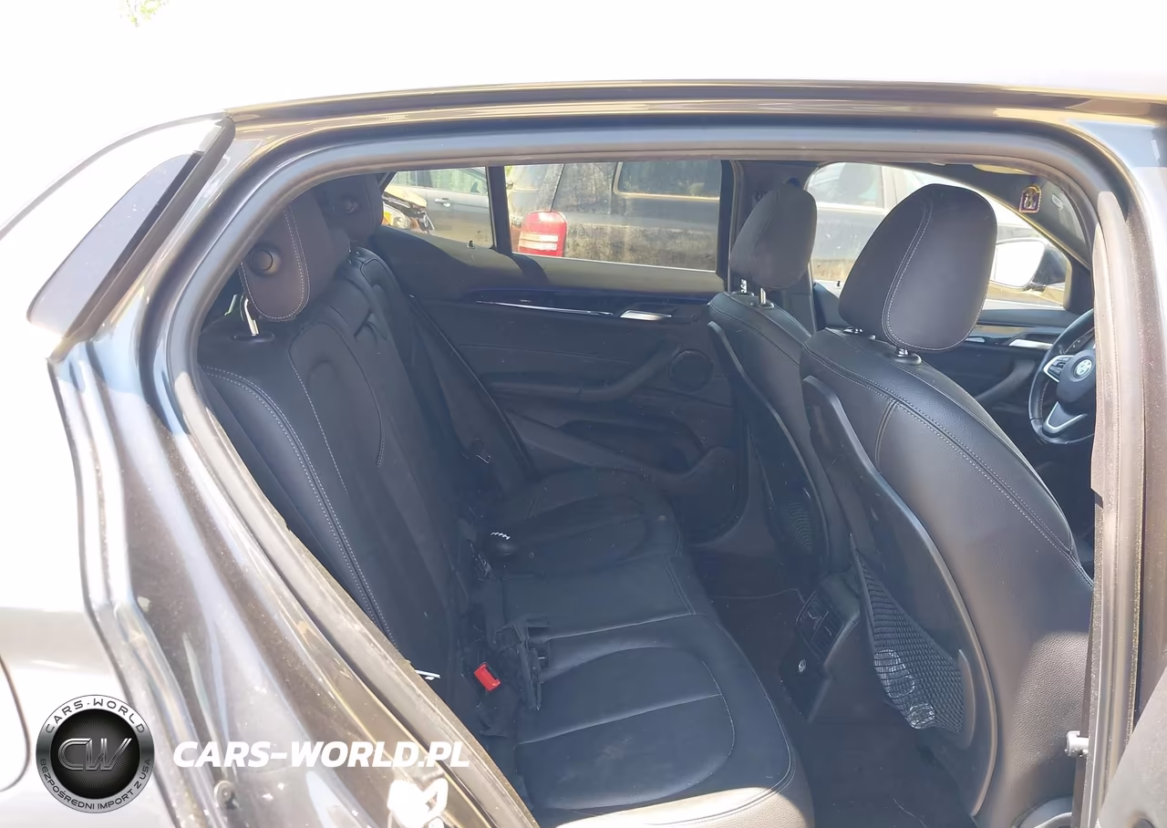 2018 BMW X2 xDrive28I VIN:WBXYJ5C38JEF70955 - 8