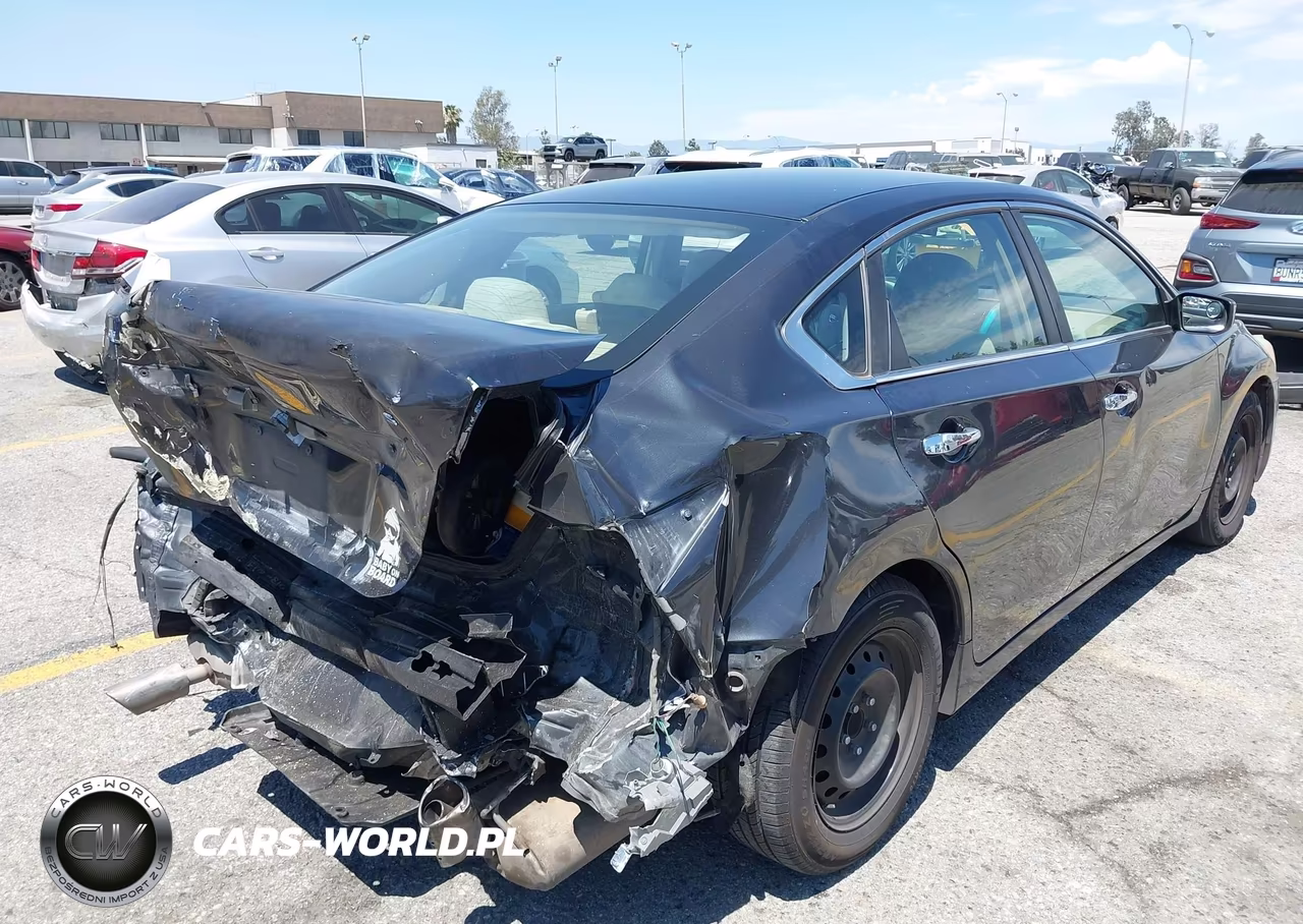 2013 Nissan Altima 2.5 S VIN:1N4AL3AP1DN525964 - 4