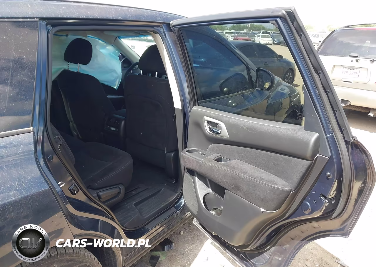 2015 Nissan Pathfinder S VIN:5N1AR2MN2FC634568 - 8
