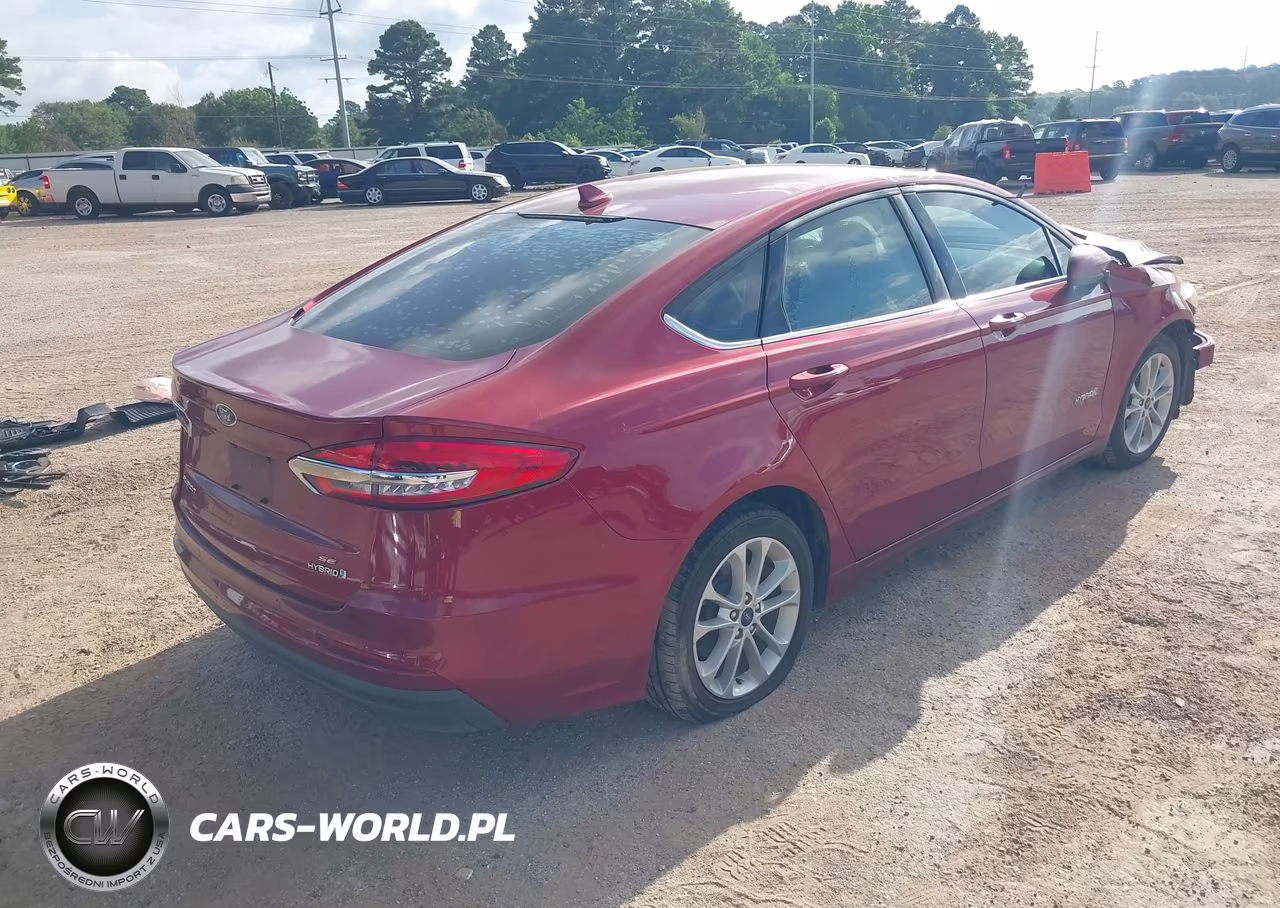 2019 Ford Fusion Hybrid Se VIN:3FA6P0LU3KR113440 - 4