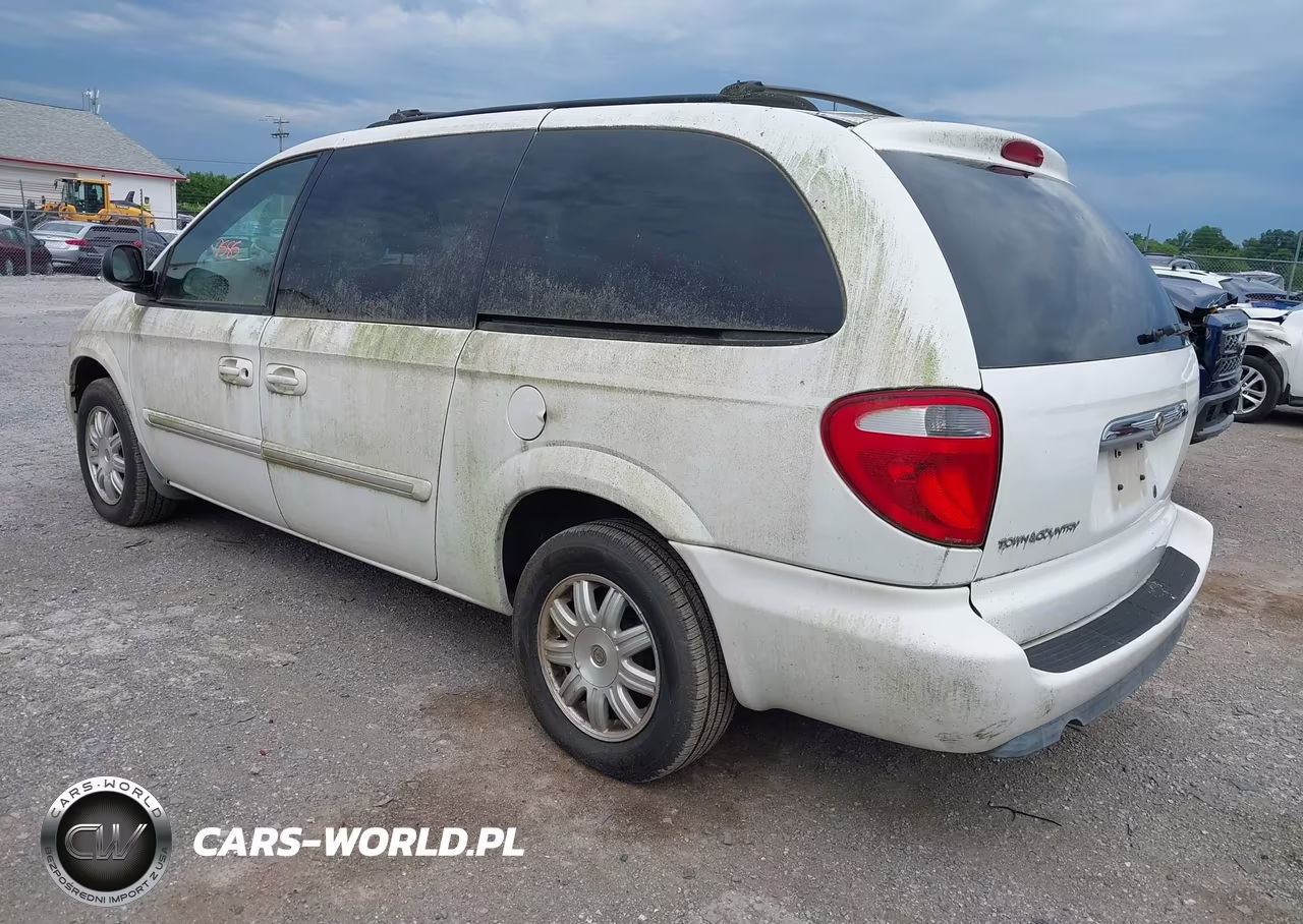 2006 Chrysler Town & Country Touring VIN:2A4GP54L46R923165 - 3