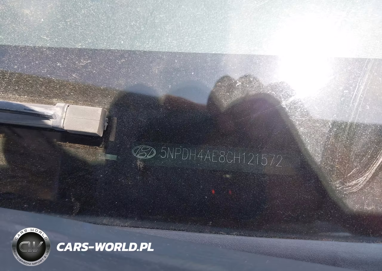 2012 Hyundai Elantra Limited VIN:5NPDH4AE8CH121572 - 17