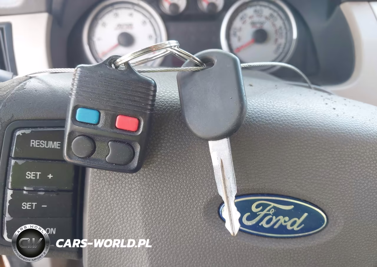2009 Ford Focus Se VIN:1FAHP35N09W255333 - 11