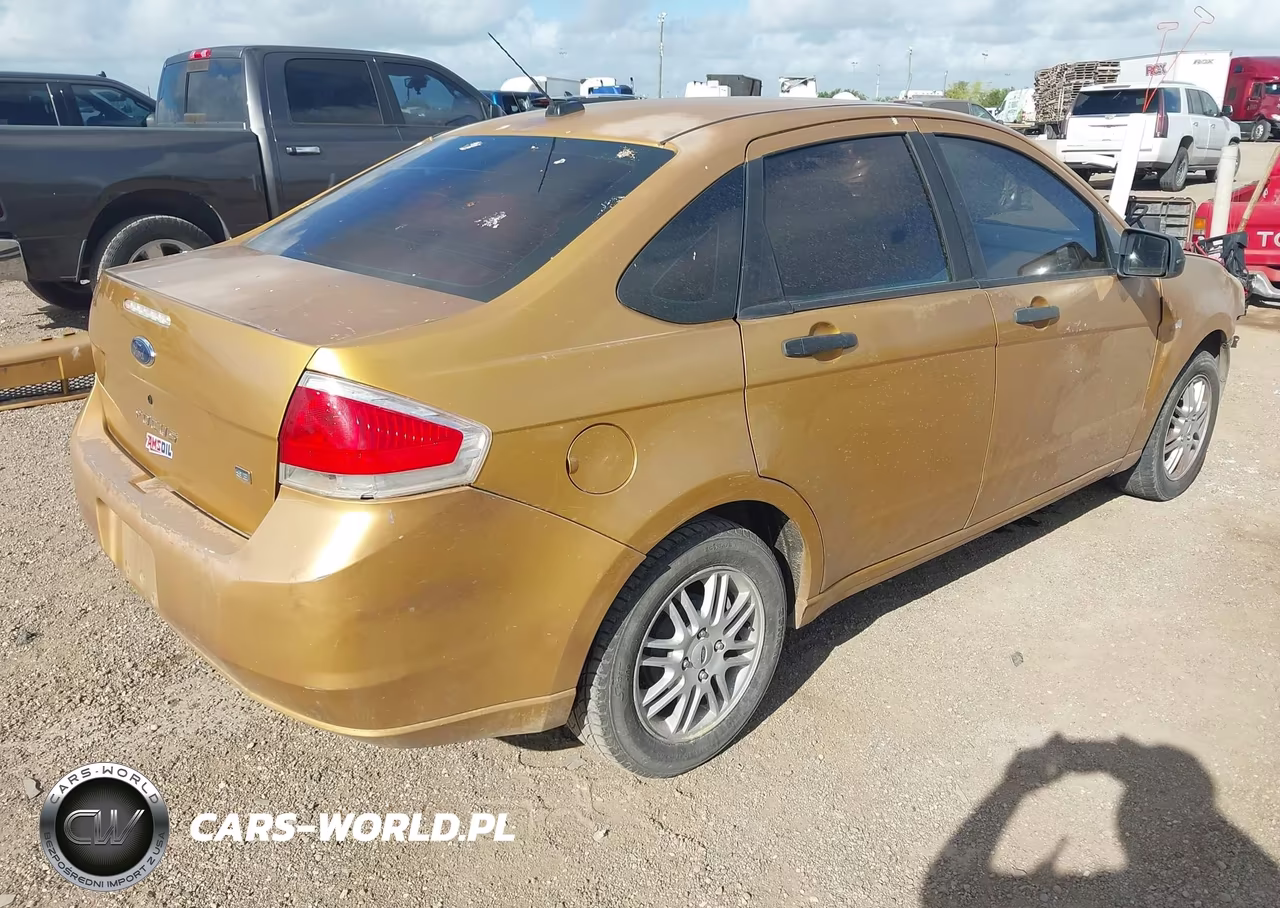 2009 Ford Focus Se VIN:1FAHP35N09W255333 - 4