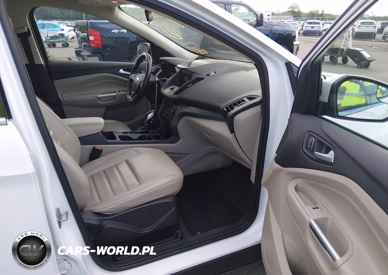 2019 Ford Escape VIN:1FMCU9HD2KUA66229 - 5