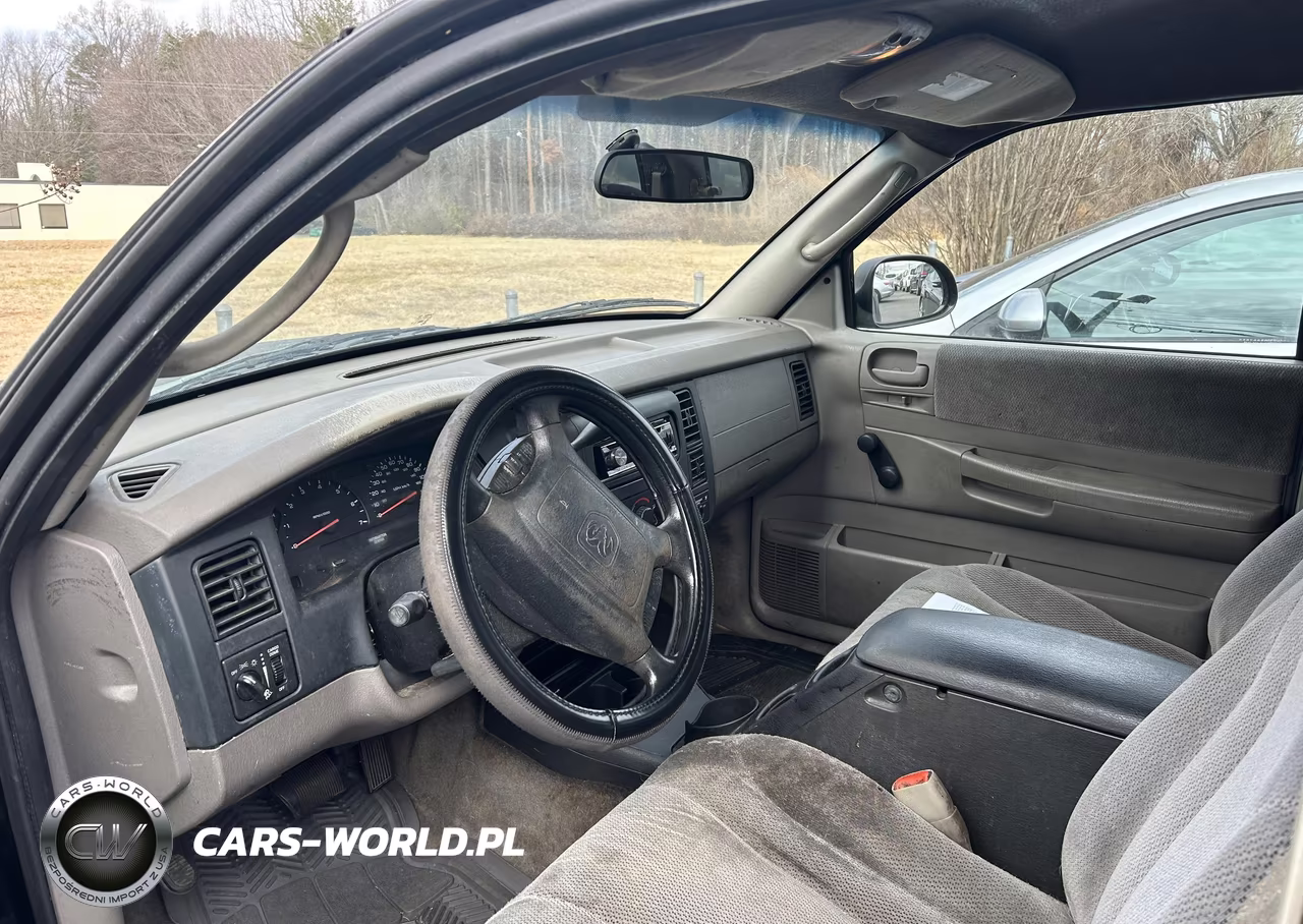 2004 Dodge Dakota Sport VIN:1D7GL32K94S555048 - 5