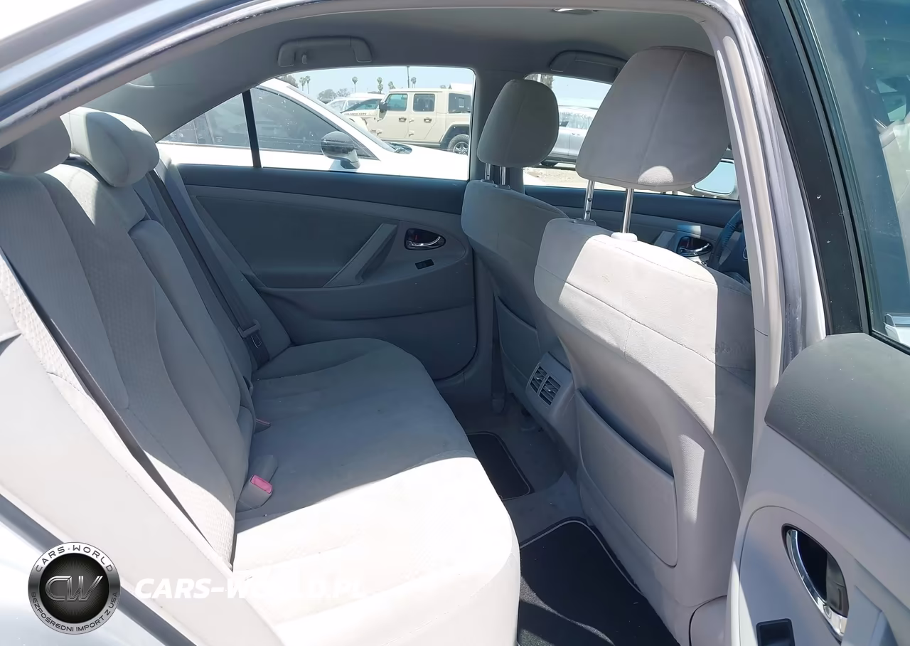 2007 Toyota Camry Hybrid VIN:JTNBB46K073042837 - 8