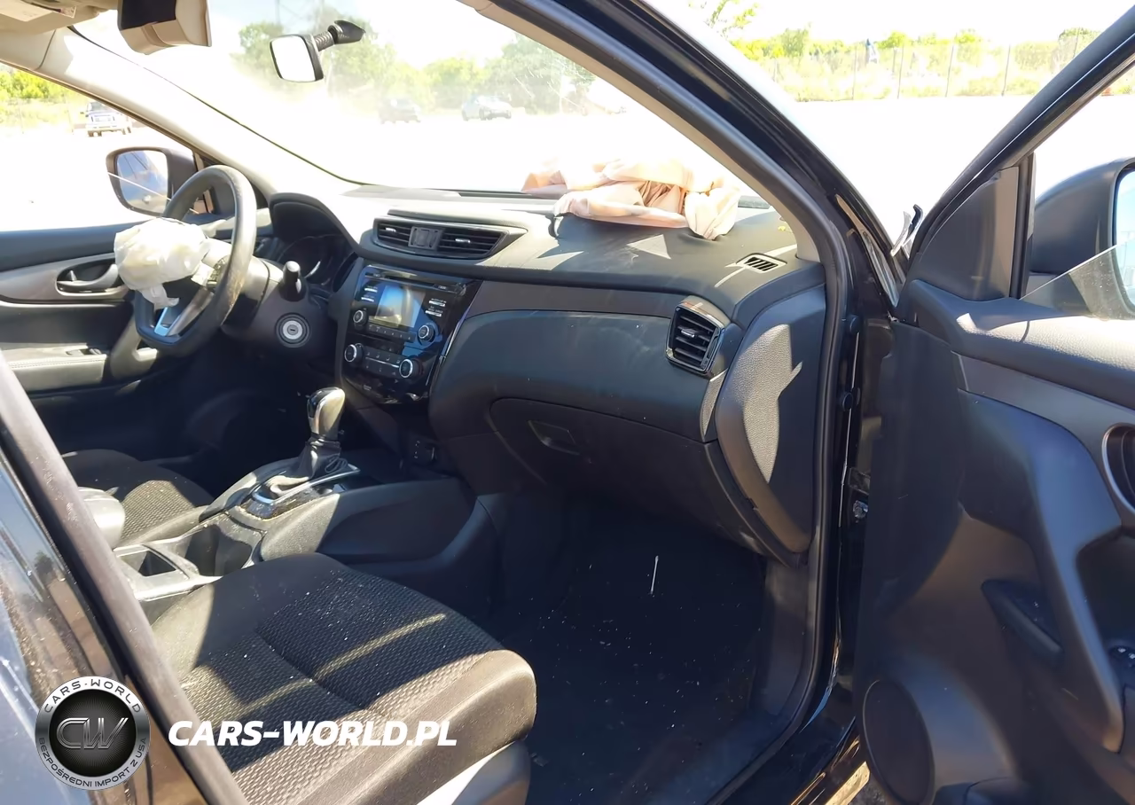 2017 Nissan Rogue Sport S VIN:JN1BJ1CR1HW142732 - 5