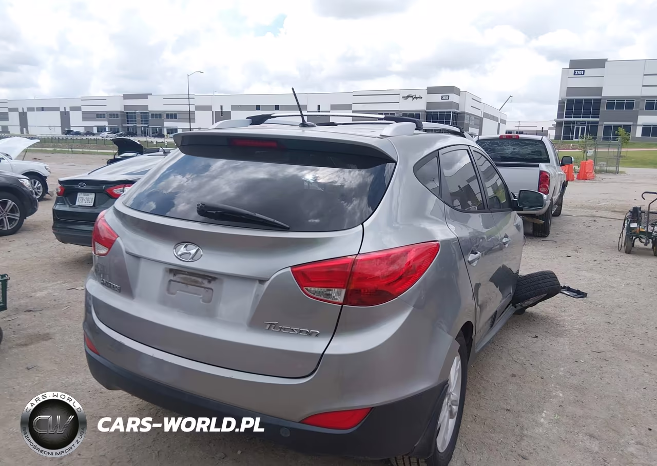2012 Hyundai Tucson Gls VIN:KM8JU3AC7CU374679 - 4