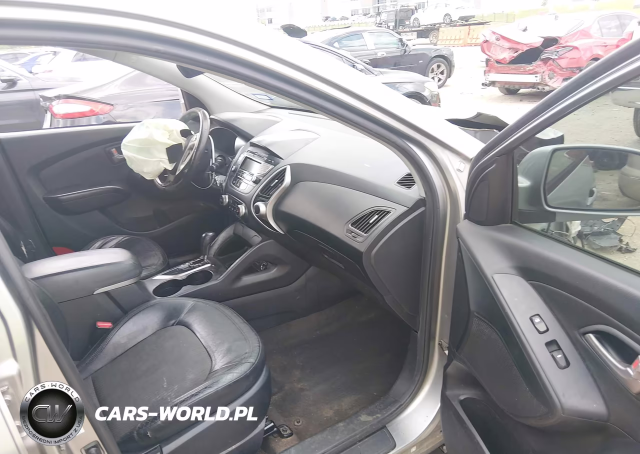 2012 Hyundai Tucson Gls VIN:KM8JU3AC7CU374679 - 5