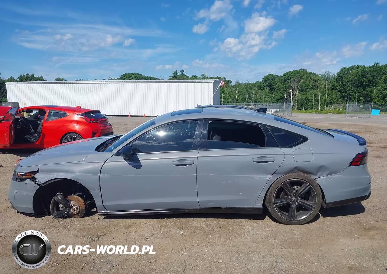 2023 Honda Accord Hybrid Sport-L VIN:1HGCY2F70PA047136 - 14
