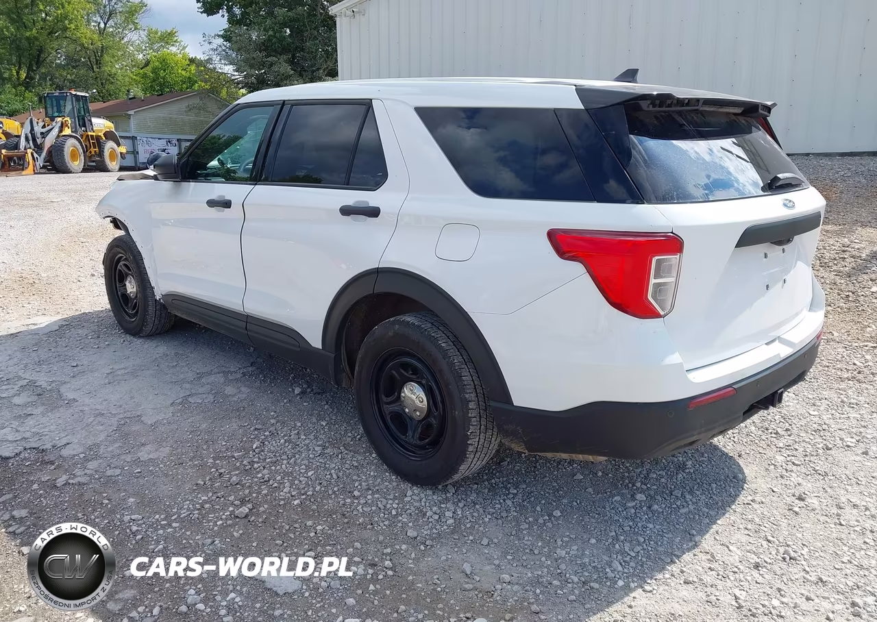 2023 Ford Police Interceptor Utility VIN:1FM5K8AB4PGB11128 - 3