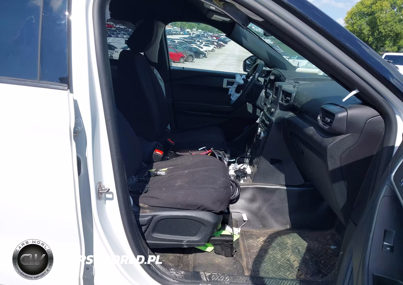 2023 Ford Police Interceptor Utility VIN:1FM5K8AB4PGB11128 - 5