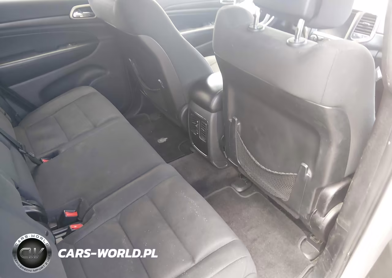 2016 Jeep Grand Cherokee Laredo VIN:1C4RJEAG4GC415523 - 8