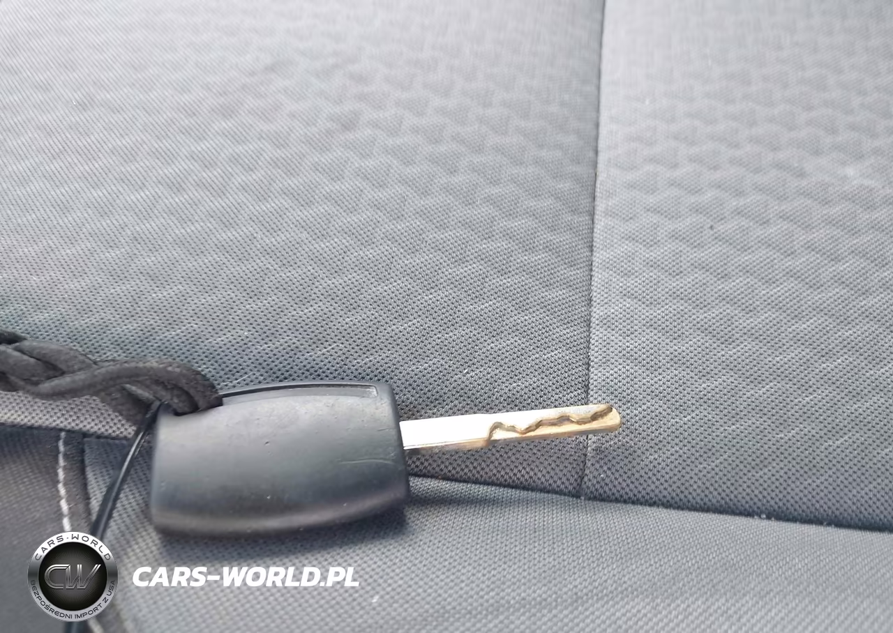2017 Ford Escape Se VIN:1FMCU0GD9HUA53077 - 11