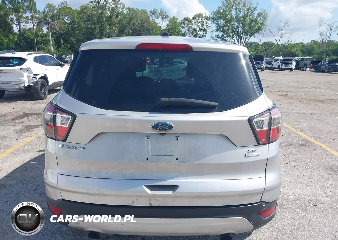 2017 Ford Escape Se VIN:1FMCU0GD9HUA53077 - 17