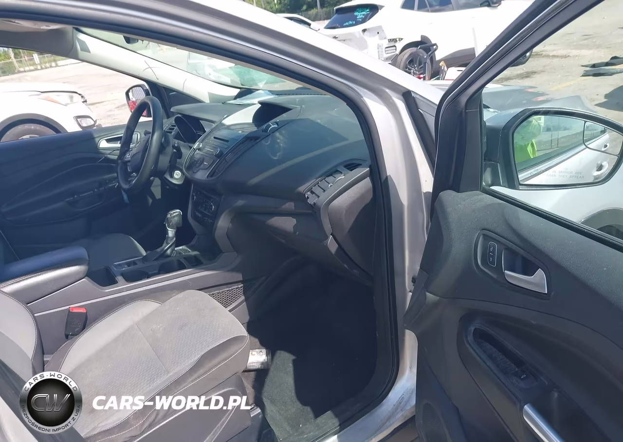 2017 Ford Escape Se VIN:1FMCU0GD9HUA53077 - 5